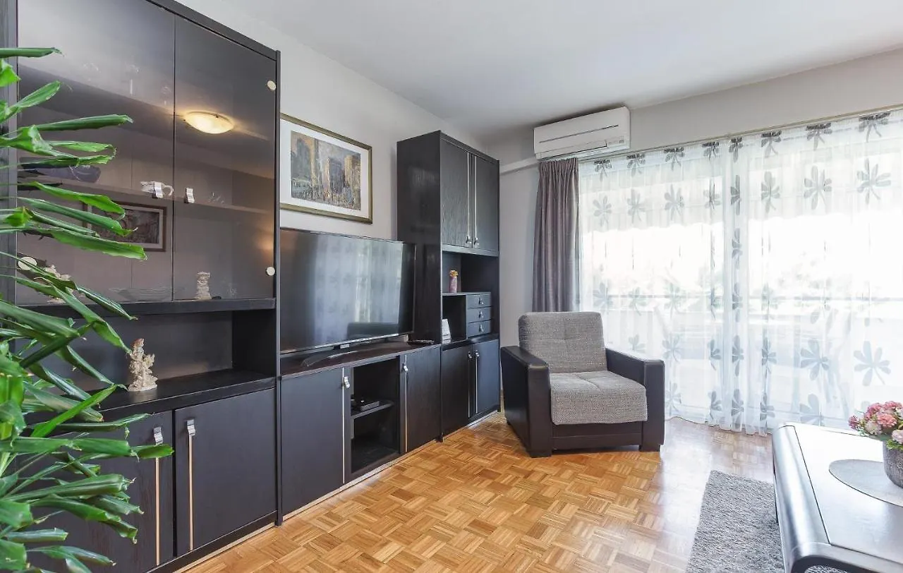 Suzana Apartment Porec