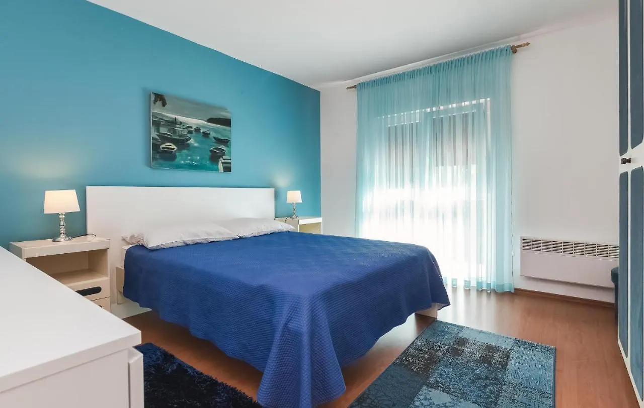 Suzana Apartment Porec 0*,