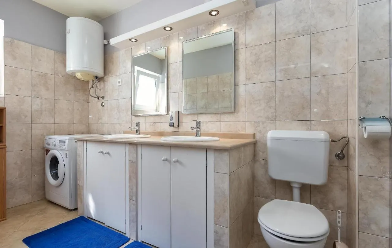 Suzana Apartment Porec