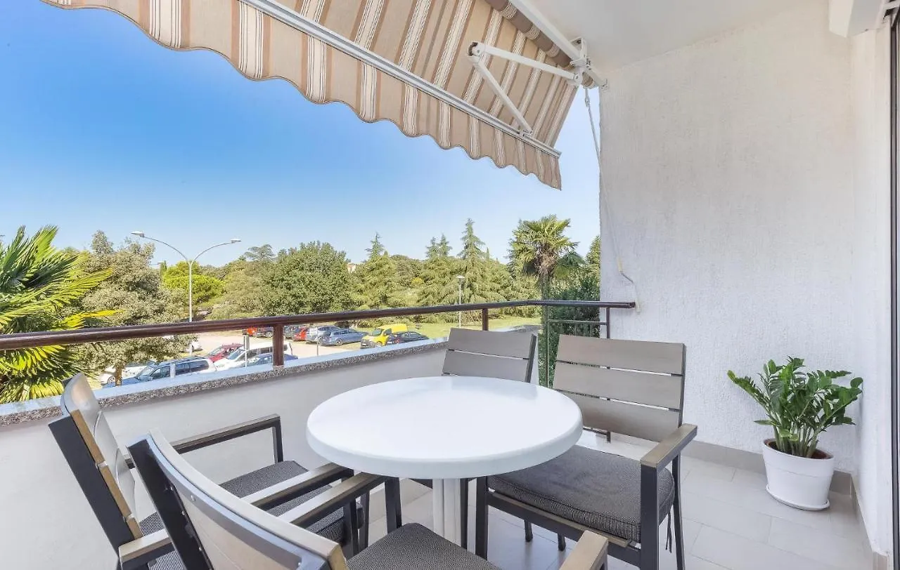 Suzana Apartment Porec